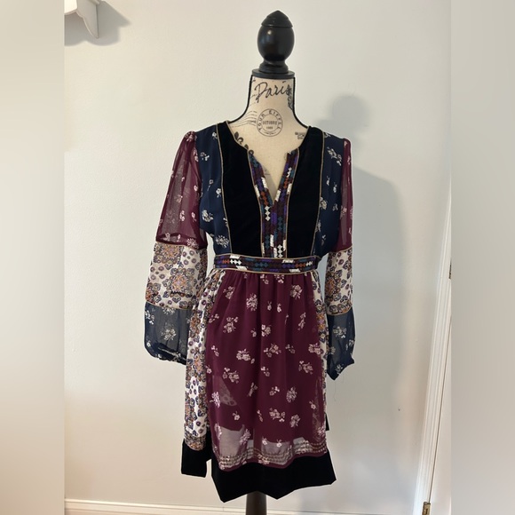 Anthropologie Dresses & Skirts - Beautiful dress like new